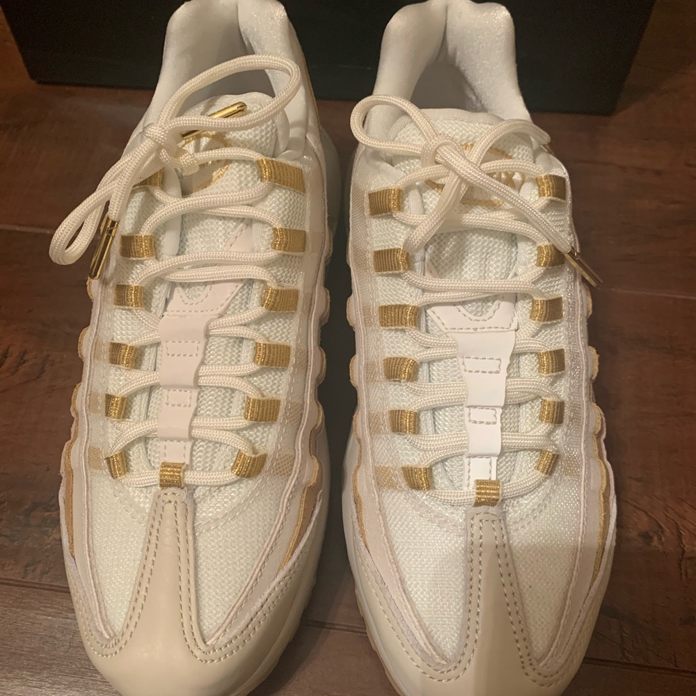 Nike Air Max 95 Women’s Size 7 White/Gold
